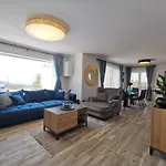 Hillside With Sea View And Pool Villa *
