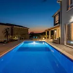 Hillside With Sea View And Pool