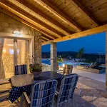 Hillside With Sea View And Pool Villa