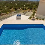 Hillside With Sea View And Pool *