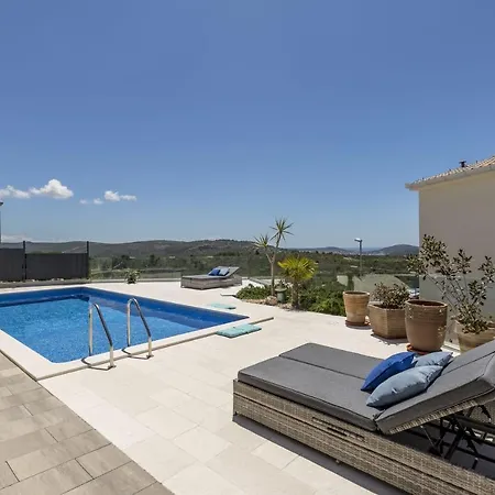 Villa Hillside With Sea View And Pool Jarebinjak