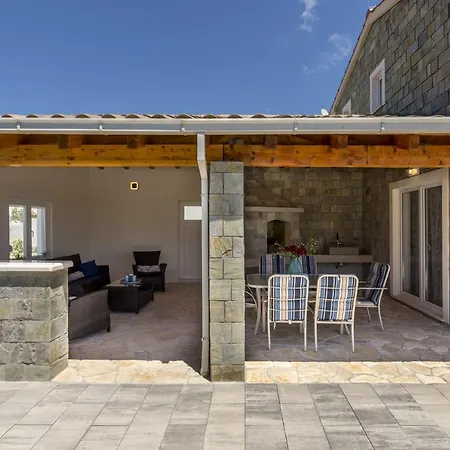 Hillside With Sea View And Pool Villa Jarebinjak
