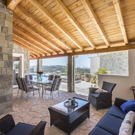 Villa Hillside With Sea View And Pool Jarebinjak