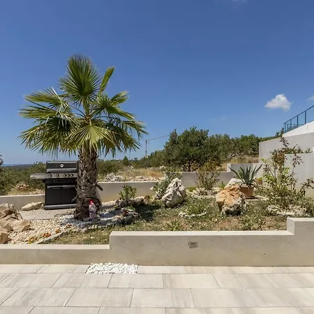 Hillside With Sea View And Pool Vila Jarebinjak