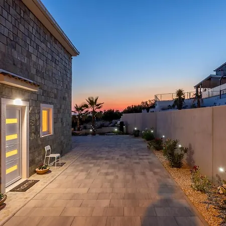 Hillside With Sea View And Pool Villa Jarebinjak