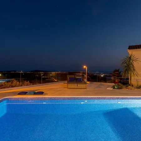 Villa Hillside With Sea View And Pool Jarebinjak